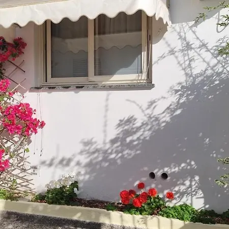 Guest house Sunrise A 10 Mt Dal Mare